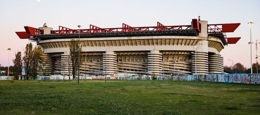 San Siro won’t host the 2027 Champions League due to the uncertainty related to the future of the stadium amid a few possible solutions.