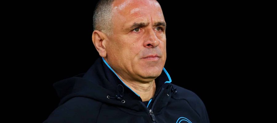 Francesco Calzona is about to pull double duty for the first time since being hired by Napoli. He’ll leave to manage Slovakia during the break.