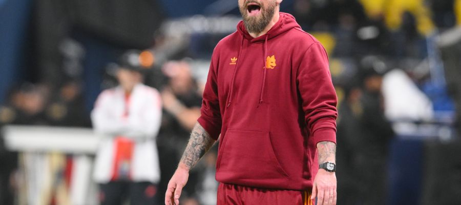 Daniele De Rossi will likely continue to coach Roma well past his original short-term contract. However, he and the club have decided together to wait.