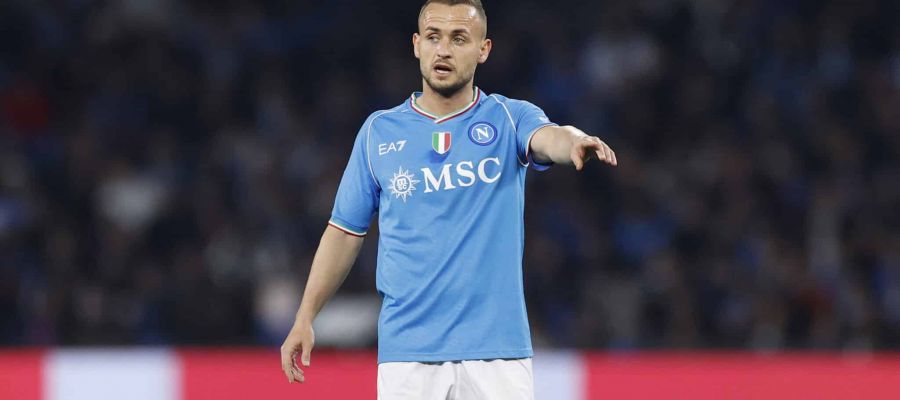 Branislav Jarusek, who represents Lobotka, suggested his client would be happy to move to Barcelona but added that the transfer wasn’t in the works.