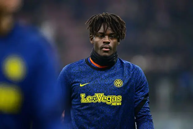 Inter are taking care of some high-profile extensions, but a less influential one is in the works too, as they are in talks with Yann Aurel Bisseck.