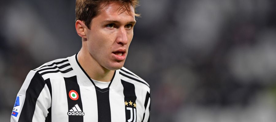 Juventus and Liverpool went ahead and completed the transfer of Federico Chiesa as Barcelona didn’t send any tangible signal.