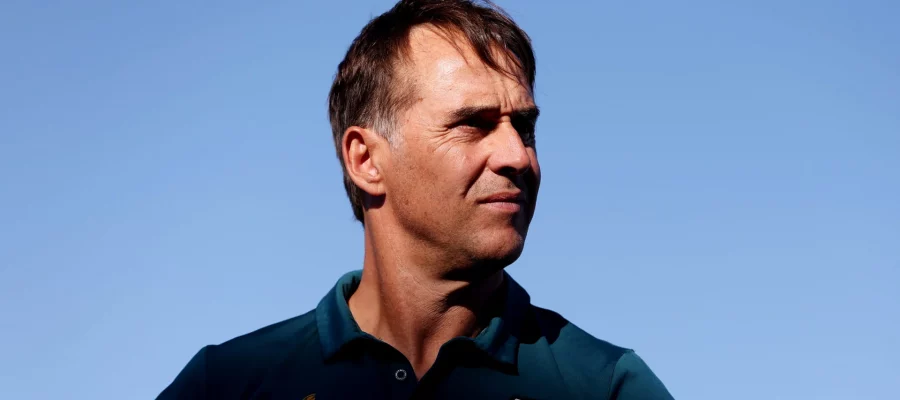 The Milan brass has been keeping in touch with Julen Lopetegui to replace Stefano Pioli should they opt for a coaching change.