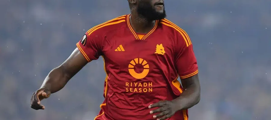 Romelu Lukaku escaped without a major thigh problem but will still spend some time on the sidelines at a crucial time for Roma.
