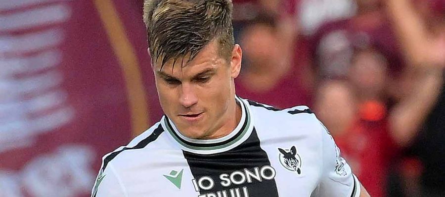 Inter would be fine continuing with the same defense but would be ready to pounce if there were an opportunity and have earmarked Bijol and Solet.