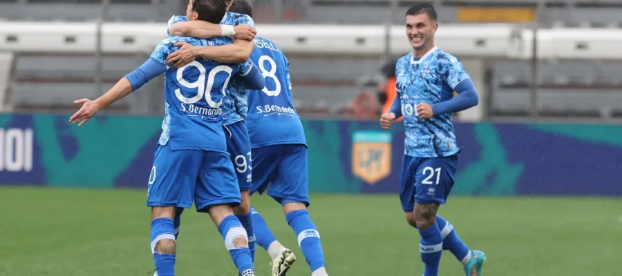 Como are back in Serie A after an over 20-year absence. They held onto the two-point lead they had over Venezia heading into the final matchday on Friday.