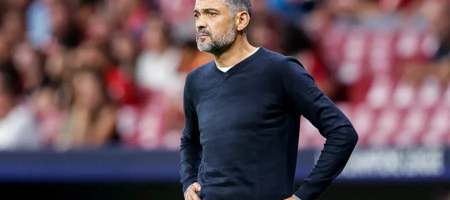 The agent of Sergio Conceiçao, Jorge Mendes, is nudging him toward Milan, but the Rossoneri will have to wait to know whether the gaffer will leave Porto.