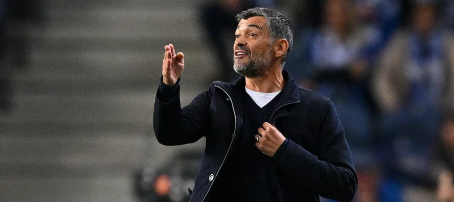 Milan will have to wait a few more weeks before learning whether Sergio Conceiçao will be their next coach following a summit with André Villas-Boas.