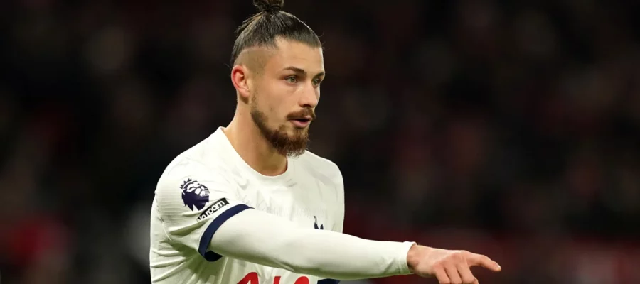 Tottenham bested Napoli in the race to acquire Radu Dragusin in January, but the center-back hasn’t played much since moving to the Premier League.