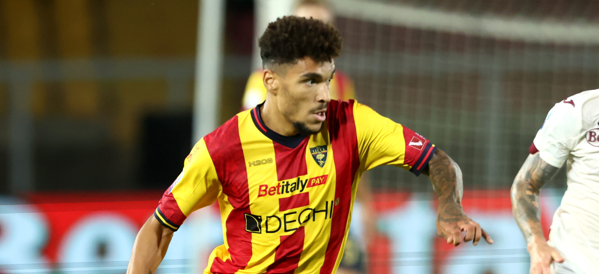 Roma Reportedly Monitor Two Promising Lecce Fullbacks