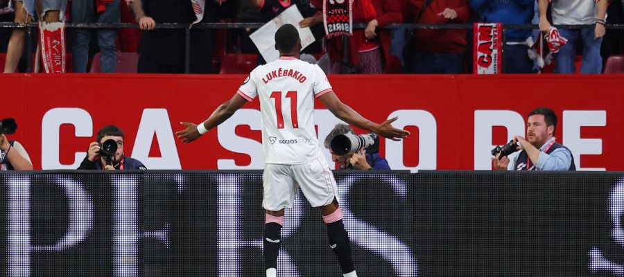 Inter might need to get creative this summer to shore up their attack and are taking a hard look at Dodi Lukebakio, whom they weighed in the past.