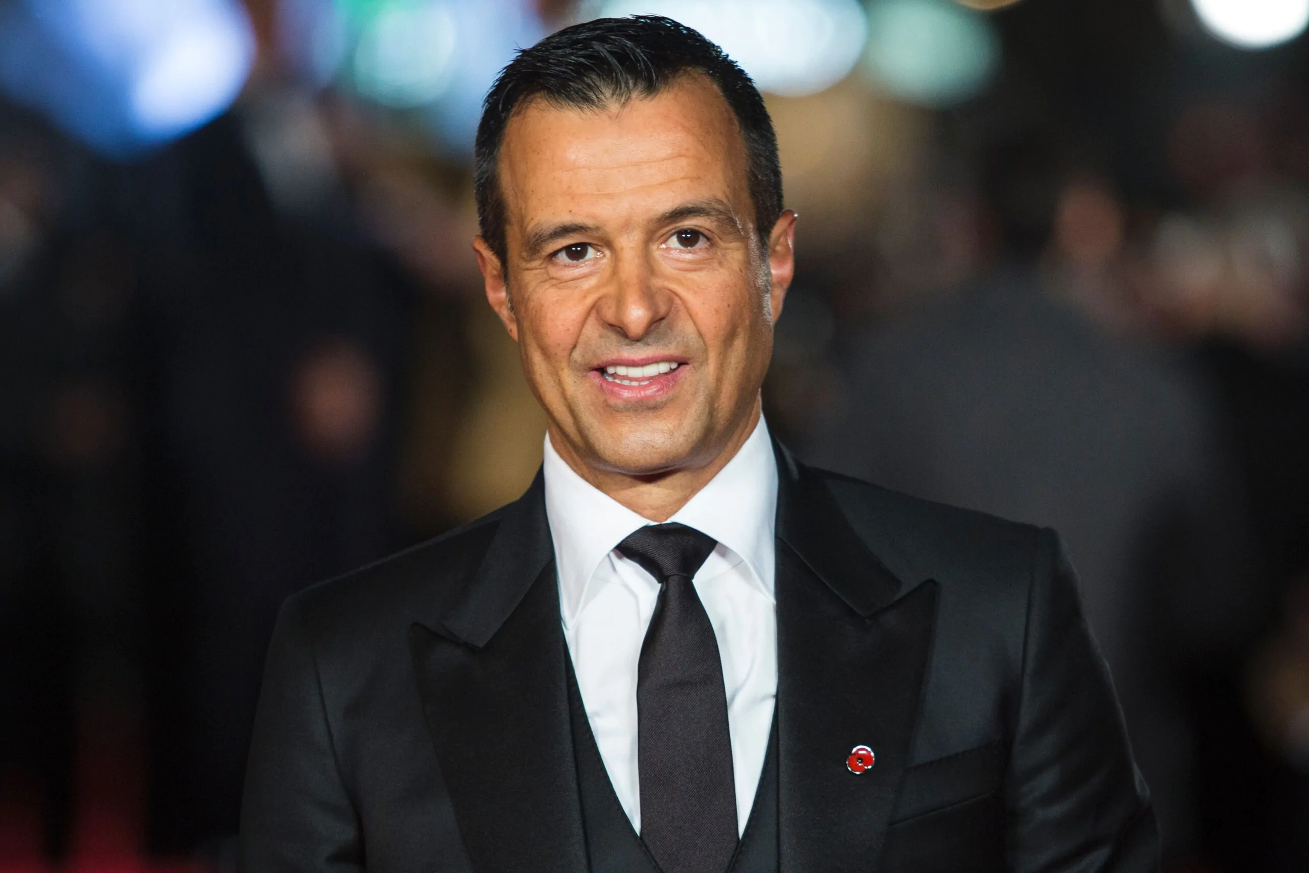 Jorge Mendes wants to do some business with Milan would be ready to bring more of his clients to the club if they hired Sergio Conceiçao.