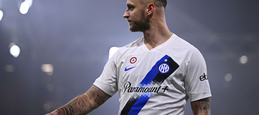 Fiorentina have started to track a few Serie A center-forward, such as Marko Arnautovic, Nenad Krstovic, and Andrea Pinamonti.