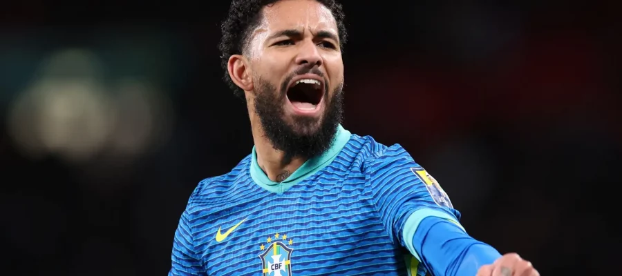 Juventus and Aston Villa are making headway in the deal that could see Douglas Luiz transfer to Turin. The two sides are getting close,