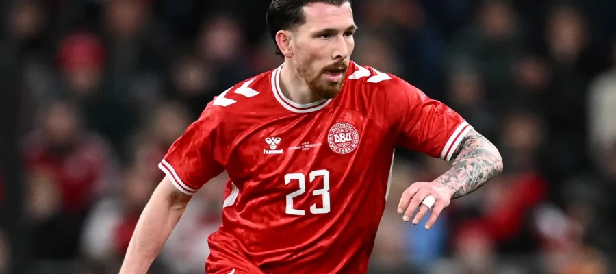 Milan have Pierre-Emile Hojbjerg in their crosshairs as they are canvassing the market for the right midfielder to add to their squad.