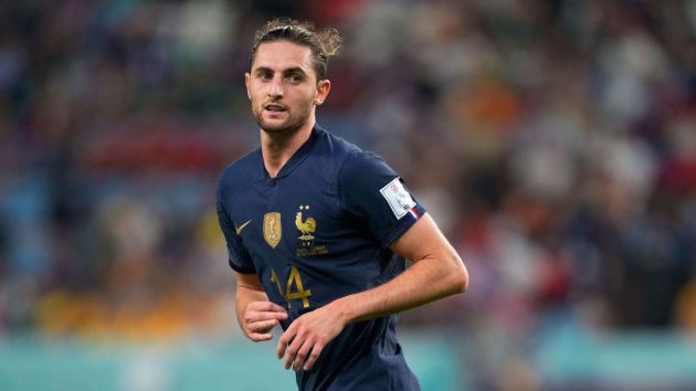 Adrien Rabiot continues to leave Juventus hanging, as there are only ten more days on his contract. The Bianconeri have proposed the same wages.