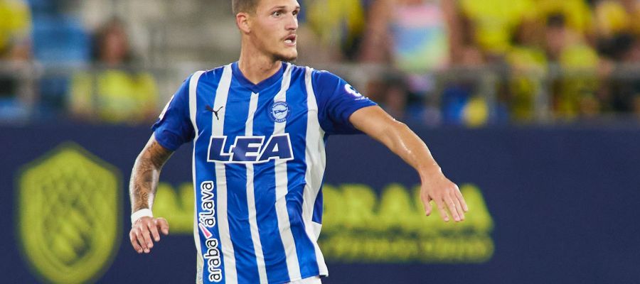 Napoli plot to sign more than one defender and have placed Real Madrid’s Rafa Marin on their shortlist, on top of Buongiorno and Mario Hermoso.