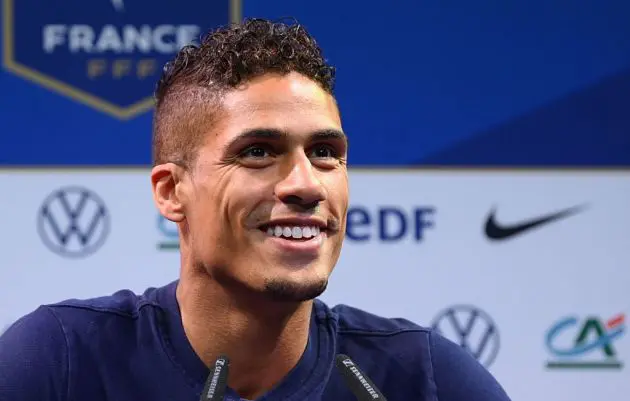 Como sign Raphael Varane