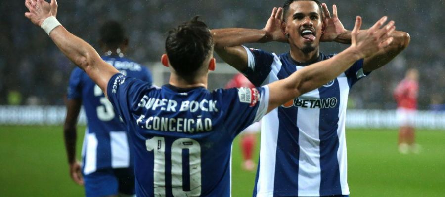 Juventus are fielding offers for Federico Chiesa and Matias Soulé and have earmarked Francisco Conceiçao and Galeno to replace them.