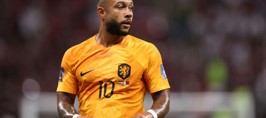 Inter could eventually add a pacey striker once they complete some sales and have been offered two proven veterans, Memphis Depay and Domenico Berardi.