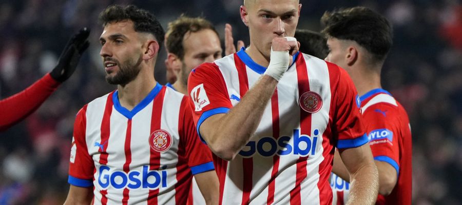 Roma have tested the waters for Artem Dovbyk, who’s very close to Atletico Madrid, and have prepared a new bid for Alexander Sorloth after missing out on Youssef En-Nesyri.