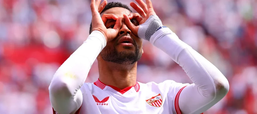 Roma have zeroed in on three players, Lorenz Assignon, Matias Soulé, and Youssef En-Nesyri to fortify their squad at every level.