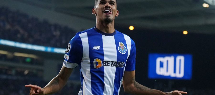 Juventus are coming out in the open for Galeno after their quiet pursuit in recent weeks. They’ll have a meeting with his camp.