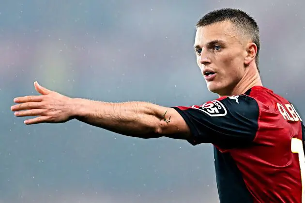 Albert Gudmundsson was expected to be a hot commodity this summer following a great maiden Serie A season, but there’s not much traction for now.