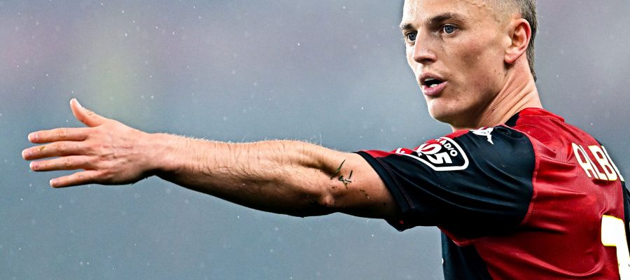 Albert Gudmundsson was expected to be a hot commodity this summer following a great maiden Serie A season, but there’s not much traction for now.