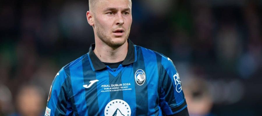 Cristiano Giuntoli is going after Teun Koopmeiners for the third summer in a row and appears willing to do whatever it takes to bring him to Juventus.