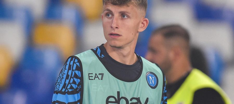 Jesper Lindstrom got lost in the shuffle in his first season at Napoli, and Everton could offer him a way out. The Partenopei signed him for €25M last year.