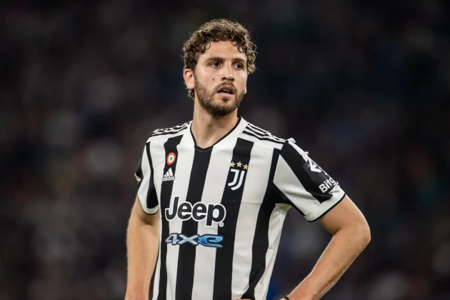 Juventus have ambitious plans for their midfield and one of their staples, Manuel Locatelli, could be one further casualty.