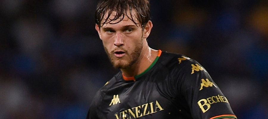 Venezia technical director Cristiano Molinaro has admitted to contacts with Inter with regard to their interest in signing American talent Tanner Tessmann.