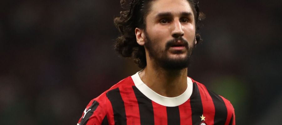 Fiorentina have struck a deal to sign Yacine Adli from Milan. The midfielder thought about it, as Olympique Marseille were after him too.