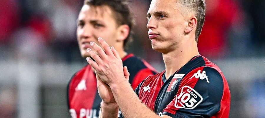 Genoa are holding keys in this stretch of the window. Their search for a suitable replacement is instrumental in the departure of Albert Gudmundsson.