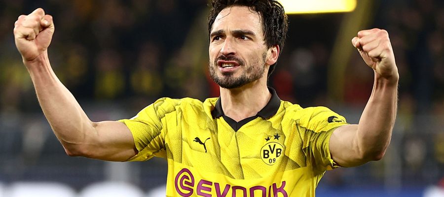 Chris Smalling wasn’t the only Roma player to transfer to Saudi Arabia on Monday, as the Giallorossi also brokered the sale of Joao Costa to Al-Ettifaq.