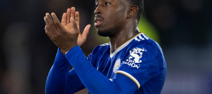 Roma plot to further reinforce their midfield after bringing in Enzo Le Fée from Rennes and have set sights on Boubakary Soumaré.