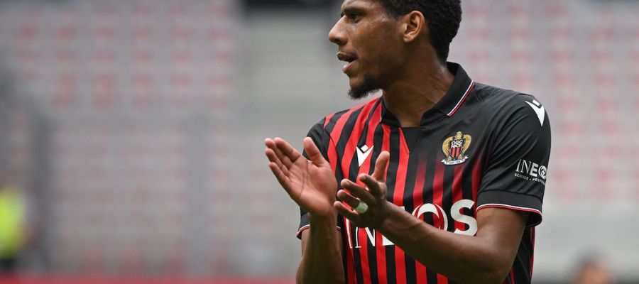 Juventus are on the verge of missing out on Jean-Clair Todibo despite month-long talks, as West Ham tabled a larger offer.