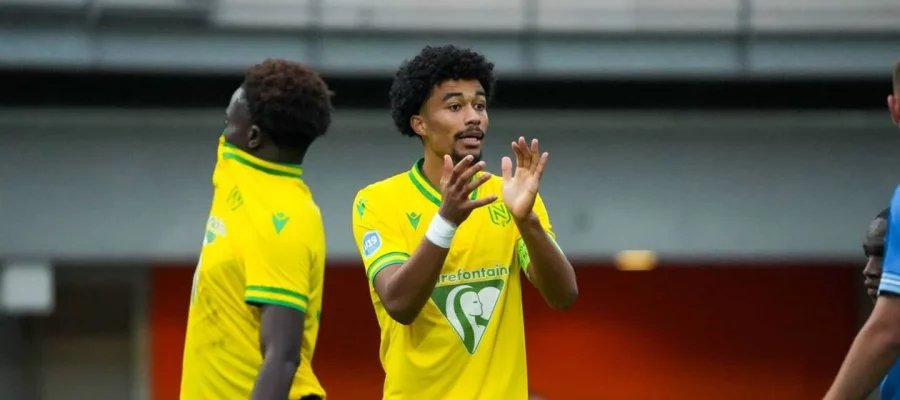 Inter have been linked to two young targets to round out their defense, Yarek Gasiorowski and Nathan Zezé, but they are very pricey.