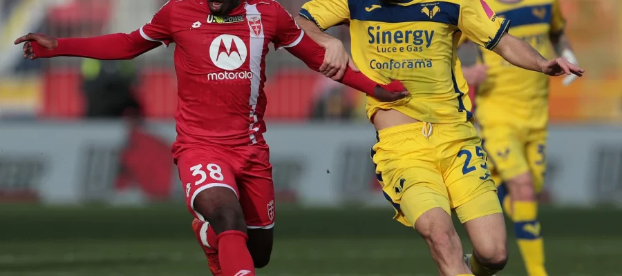 Milan ended up standing pat in the midfield on deadline day, but Warren Bondo is one of the main targets on their radar for future sessions.