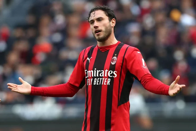 Davide Calabria refused an offer from Galatasaray last summer even though it was wealthy and the fact that he has just a year on his contract with Milan.