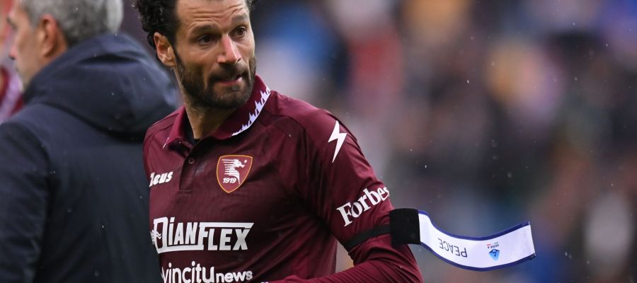 Antonio Candreva is without a team after terminating his contract with Salernitana and has been linked to Napoli, but he probably won't join.