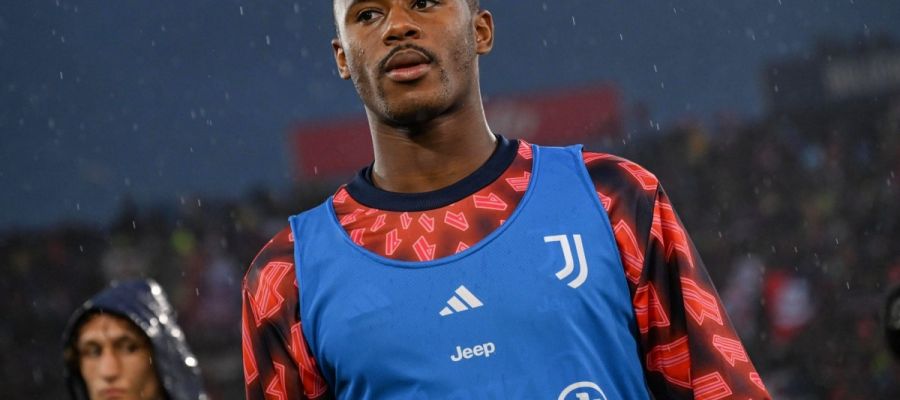 Juventus have found a landing spot for Tiago Djaló at last. The defender has officially joined Porto on loan with no option to buy.