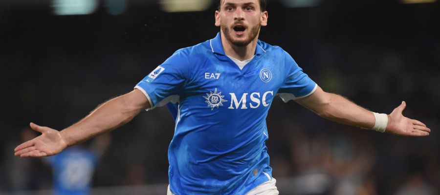 After finding a decent solution to the thorny Victor Osimhen case, Napoli can focus to another pending matter: the renewal of Khvicha Kvaratskhelia.