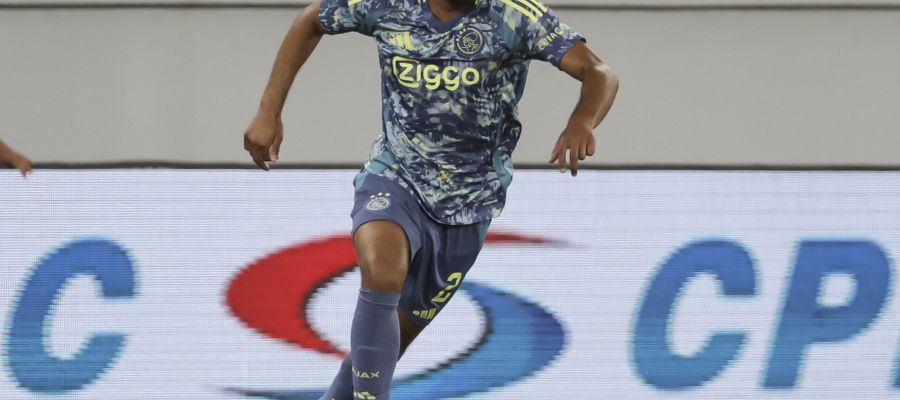Inter and Denzel Dumfries will put pen to paper in short order, but Inter are monitoring a potential replacement, Devyne Rensch.