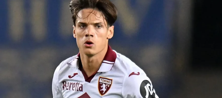 Manchester City will be on the prowl for a midfielder in January after losing Rodri for the rest of the season, and Samuele Ricci has emerged as a target.