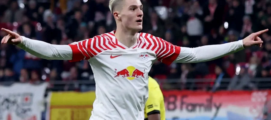 Juventus don’t want to be unprepared if the talks with Dusan Vlahovic don’t go as they hope. They will monitor several strikers in this campaign.