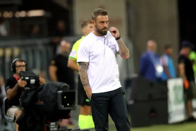 Daniele De Rossi has decided to switch up his representative, going from Alessandro Lucci to Fali Ramadani. The choice has fueled the chatter.