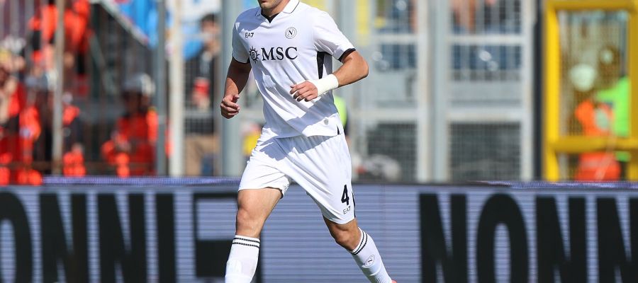 A Manchester United emissary was spotted in the stands of the clash between Empoli and Napoli, focusing on Khvicha Kvaratskhelia and Alessandro Buongiorno.