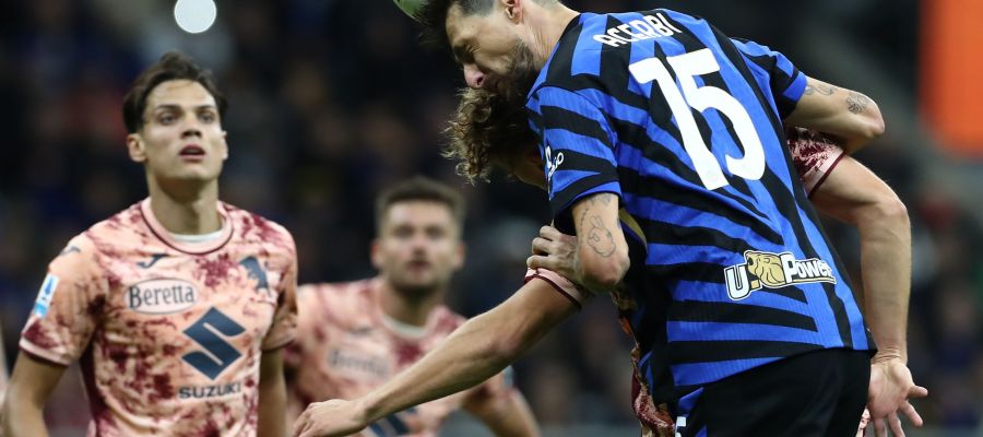 Francesco Acerbi has been diagnosed with a biceps femoris pull after leaving early against Roma, and faces a race against the clock like Hakan Calhanoglu.